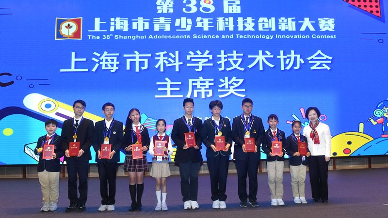 中小企业在选择CRM系统时，首先要明确自身业务需求。以下是一些常见的功能需求：